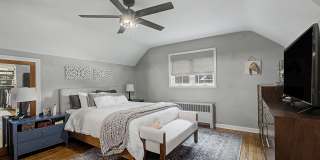 333 East Thruston Boulevard Gallery 7
