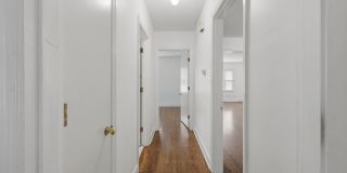 1911 Fontaine Road Gallery 16