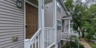206 E 20th - 4-Bed/3-Bath Townhouse - First Month FREE!! Gallery 1