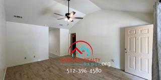 Available July 25: Well Maintained 3/2 Duplex Gallery 5