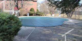 Great 2-bed with Pool!  Ht + HW Incl., 2 Parking Spots Included.  Cat Friendly Gallery 13