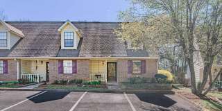Knoxville 37938 - 2 bedroom, 2 bath home - Contact Jean Chung (865) 386-1022 Gallery 1