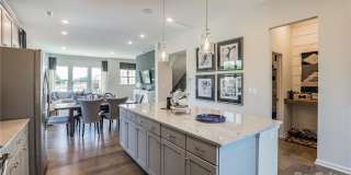 4bd 3.5b Almost New Townhome Gallery 3