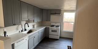 633 B Street Gallery 7