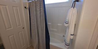 Firewood/ 3 Bedroom Furnished Gallery 12