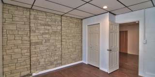 1418 Capouse (bottom floor) Avenue Gallery 26