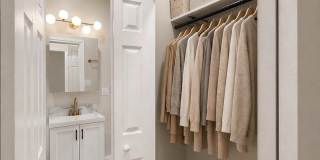 1014 W George Street Gallery 26