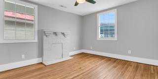 1195 King Street Gallery 19