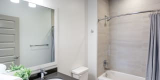 2501 Beacon Hill Gallery 59