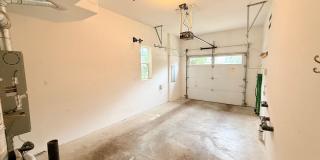 Spacious 3 Bedroom Townhome with Huge Bonus Room! Gallery 25