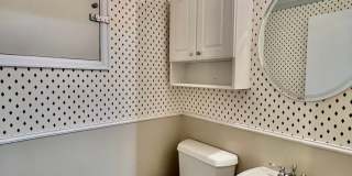 Beautifully Renovated Home Near Meadow Lake Park Gallery 18