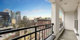 Avia Apartments on Pike Gallery 39