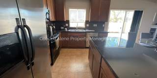 3 bed, 2.5 bath townhouse in CDA Place! Gallery 8