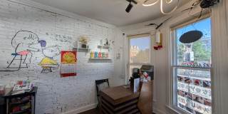 861 W 36TH Street W Gallery 23