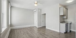 107 West Elder St Gallery 11
