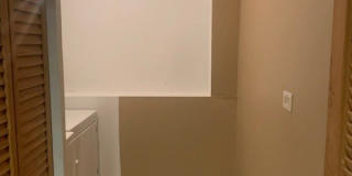 982 Grant Street Gallery 42