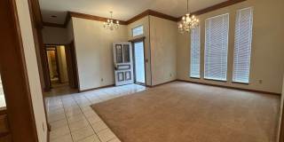 4 Bed, 2.5 Bath Brick home with 2 car garage Gallery 20