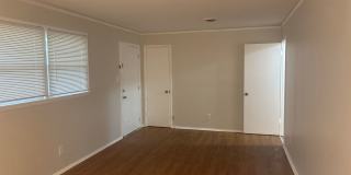 3323 Bedford Lane Gallery 3