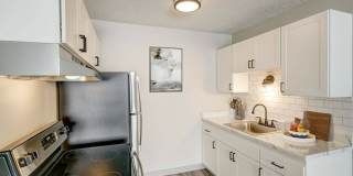 Kalo Rustic Hills Gallery 6