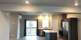 1808 Eastgate Loop Gallery 1