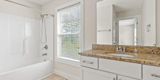 House in Kenilworth - Beautifully Refreshed! Gallery 22