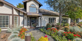 Saratoga Apartments Gallery 6