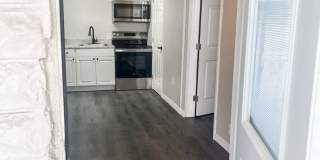 MOVE IN SPECIAL !! COZY 1/1  CONVENIENTLY LOCATED CLOSE TO DOWNTOWN ST. PETERSBURG Gallery 11