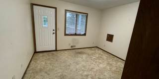 408 Holly Ln Gallery 24