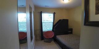 Room in 4 Bedroom Home at Haywards Heath Ln Gallery 12