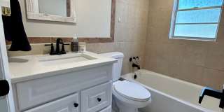 The Leland Apartments Gallery 18