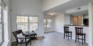 921 HILLSIDE LAKE TER #304 Gallery 3