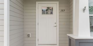 Spacious 3 Bedroom Townhouse with Community Pool! Gallery 5