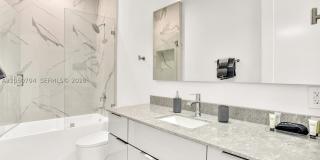 2100 Miami Rd Gallery 29