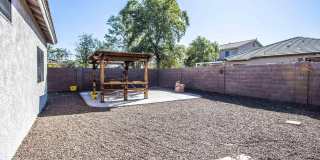44629 W Santa Fe Avenue Gallery 27