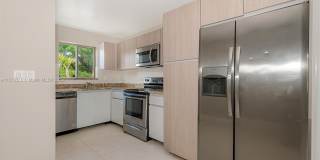 811 NW 3rd Ave Gallery 7