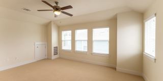 Spacious, Stylish, and Perfectly Located 3 Bedrooms, 2.5 Bathrooms in North Shields!!! Gallery 20