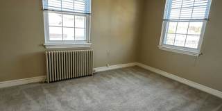 Spacious 2 Bedroom Home with Sunroom and Plenty of Storage! Gallery 20