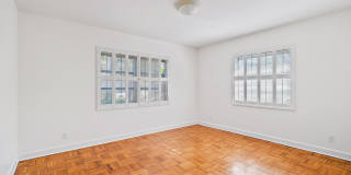 210 Russlyn Drive Gallery 11