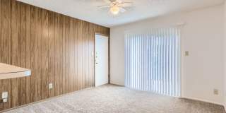 Evolve Real Estate: Stunning 2Beds/2 Baths, 1269 SQFT Condo with Two Assigned Parking Spots! Gallery 5