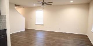 2216 Mayfield Lane Gallery 5