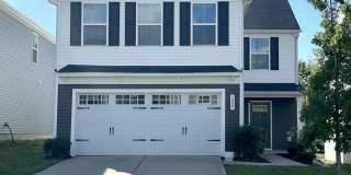 4 bed, 2.5 bath spacious 2-story home - Oversized bedrooms, washer/dryer included Gallery 1