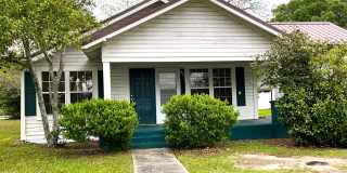 Cute 2/1 Home on Corner Lot in Graceville Gallery 1