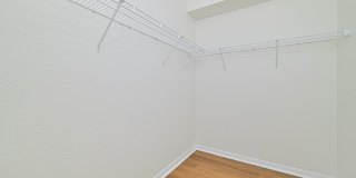 ~2 bed/2 bath UPDATED condo at The Cove on Six Mile Gallery 15