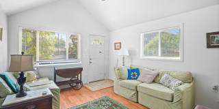 Cozy 1-Bedroom Rental – All Utilities Included! (Furnished) Gallery 1