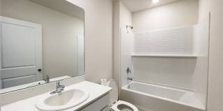 920 NE 10th Street Gallery 25