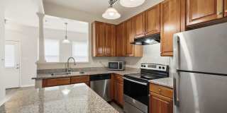 Uptown Charlotte Townhome with Dual Primary Suites Gallery 16