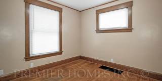 2 Bed Home with 2-Car Garage & Balcony – $1,395/mo Gallery 10