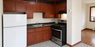 Updated 2-Bedroom NE Minneapolis Apartment with/ Off-Street Parking! Gallery 6