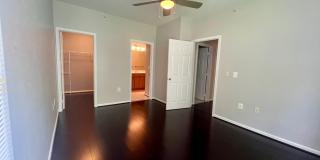 1509 N POINT Drive Gallery 20