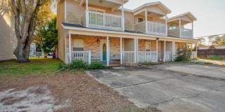 2404 Suwanee Lane Gallery 1